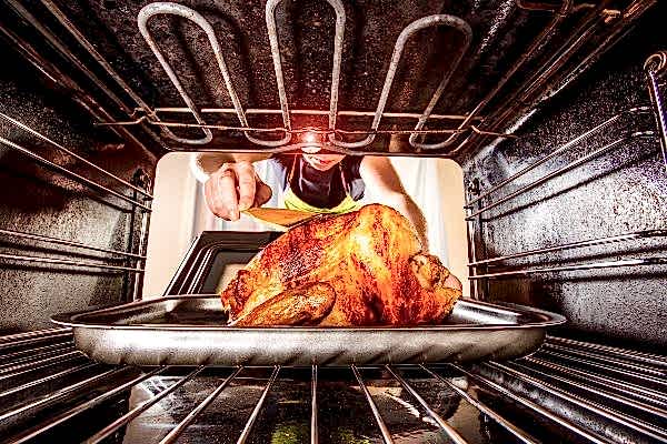 como limpiar el horno electrico